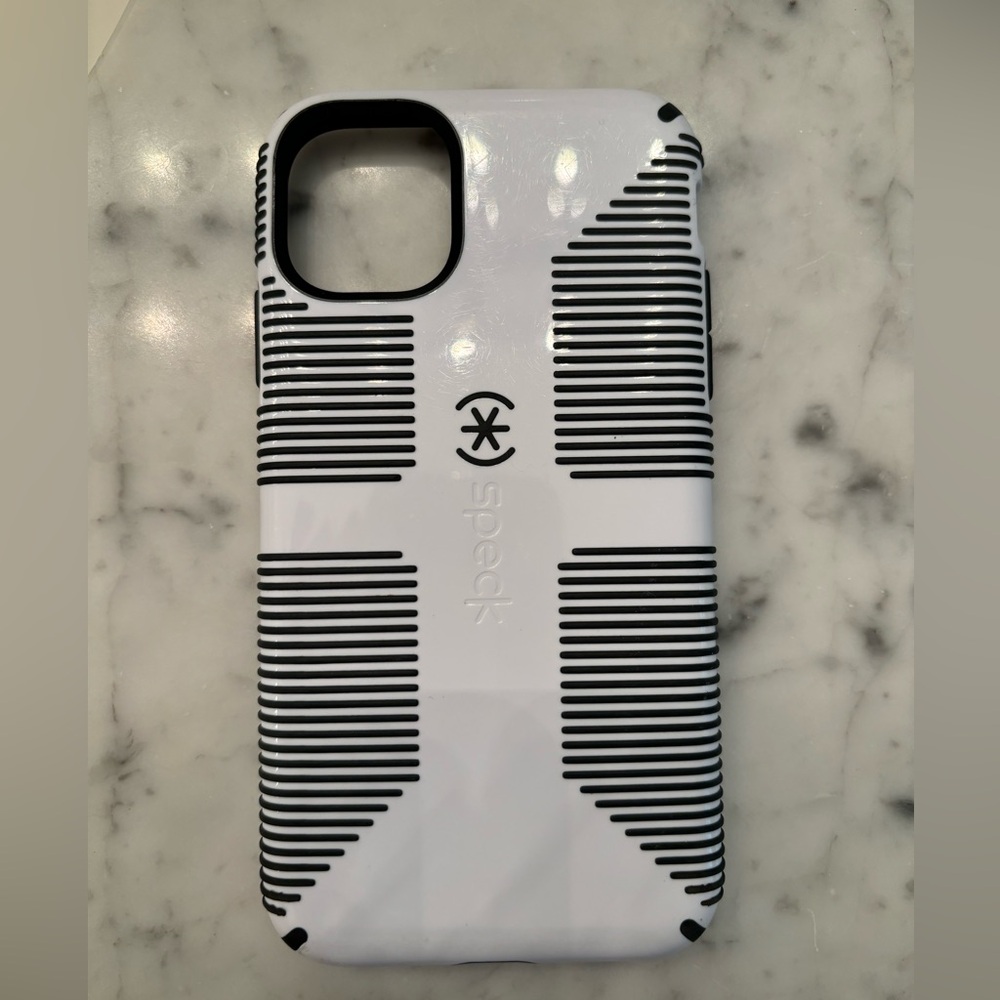 Speck Iphone 11 / XR Case